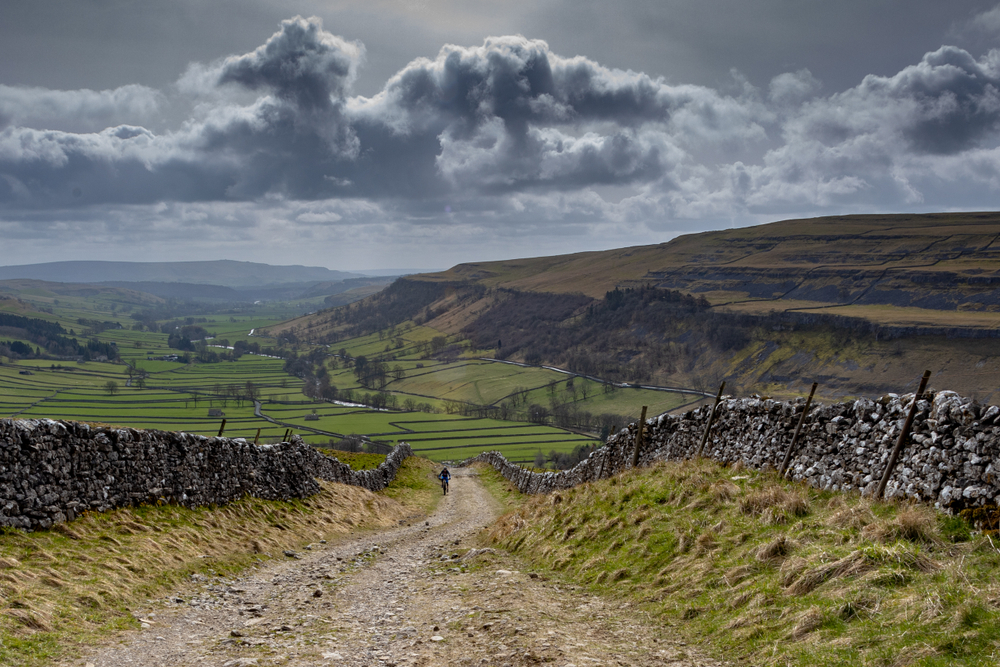 Dales Way Walk in 2024/25 | Mickledore Travel